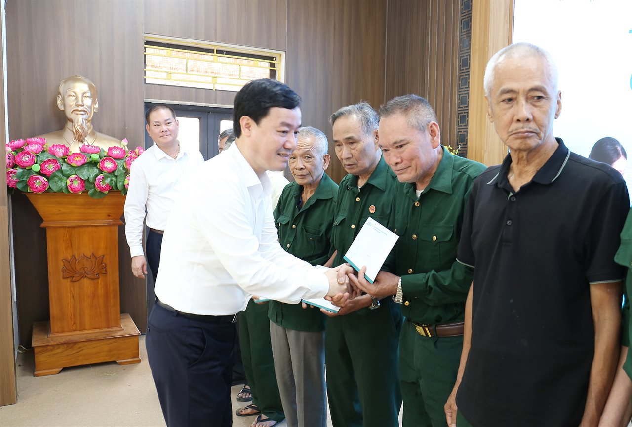anh tin bai
